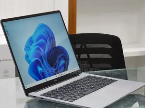 New Laptop 8GB Intel Core I5 SSD 512GB