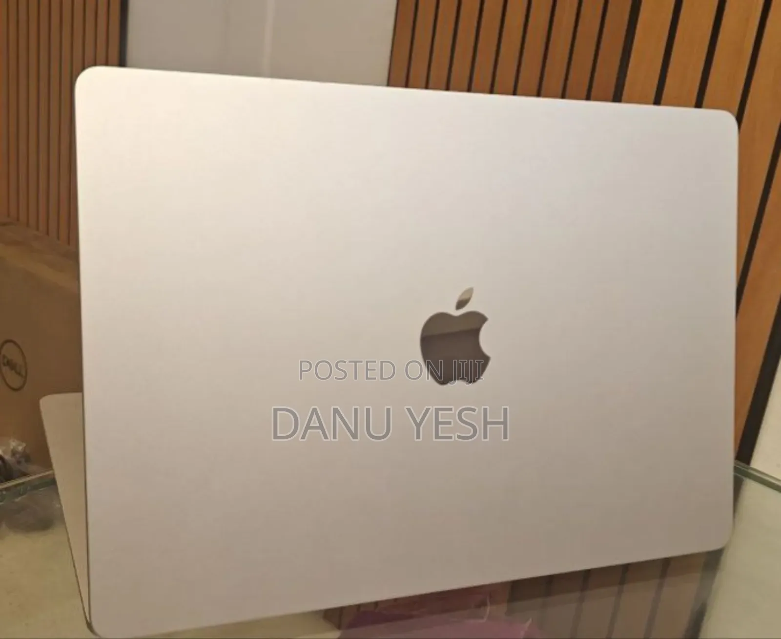 New Laptop Apple MacBook Air 2024 M3 15-Inch 8GB Apple M3 SSD 256GB