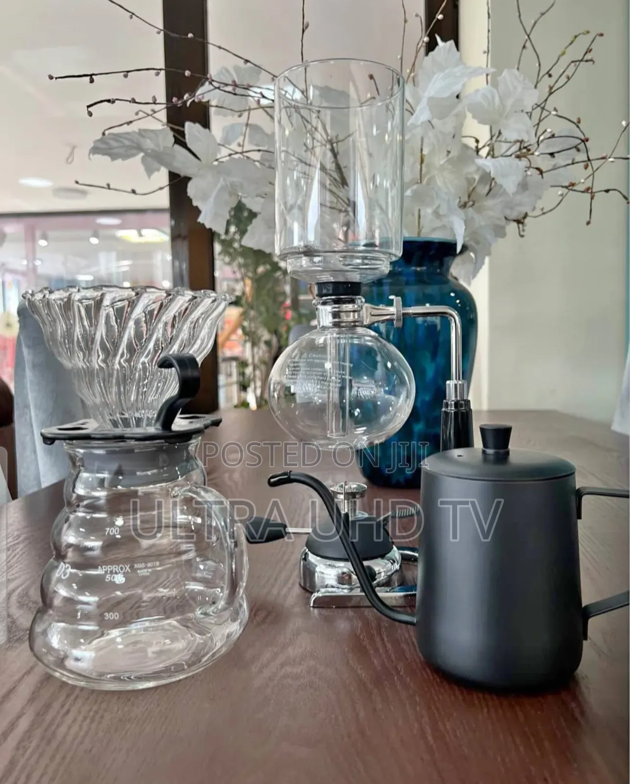 Siphon Or Vacuum Coffee Maker. How It Works Heat Application:
