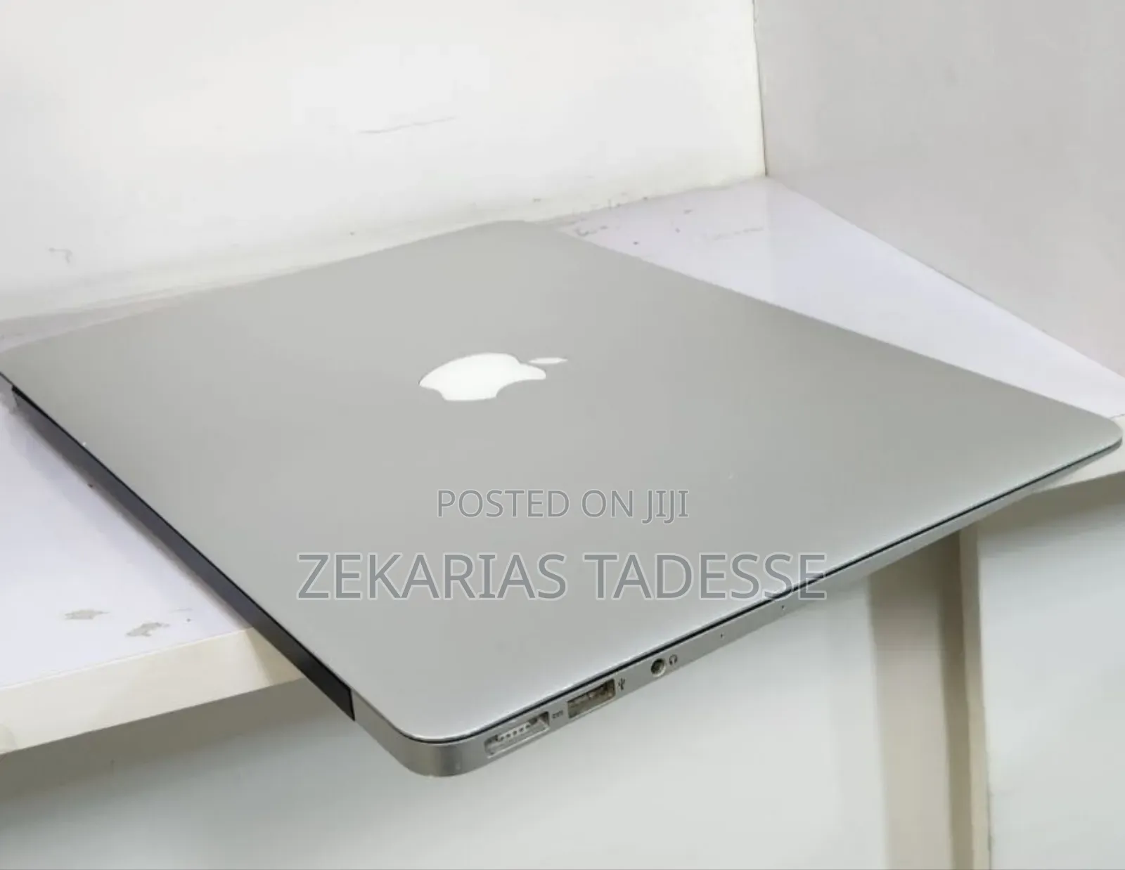 New Laptop Apple MacBook Air 2017 8GB Intel Core I5 SSD 256GB