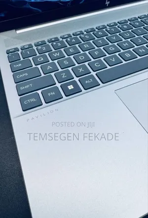 New Laptop HP Pavilion 13 16GB Intel Core I7 SSD 1T