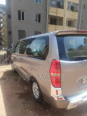 Hyundai Starex 2012 Silver