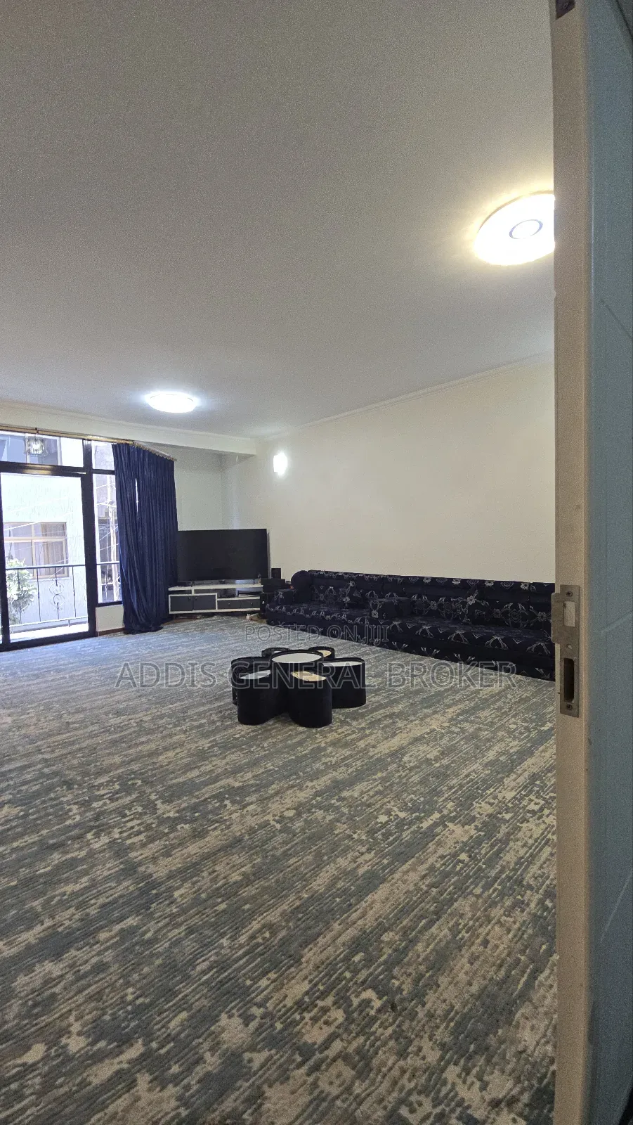 5bdrm House in ለቡ, Nifas Silk-Lafto for sale