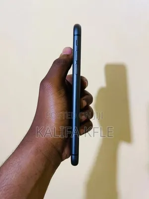 Apple iPhone 11 64 GB Black