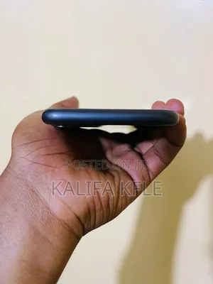 Apple iPhone 11 64 GB Black