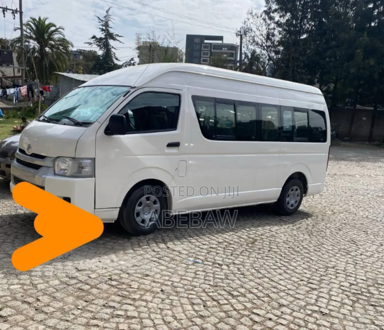 Toyota HiAce 2010 White