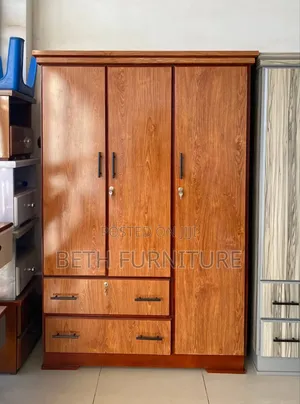Laminate Closet