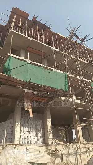 1bdrm Apartment in ሚናሬት, Kirkos for sale