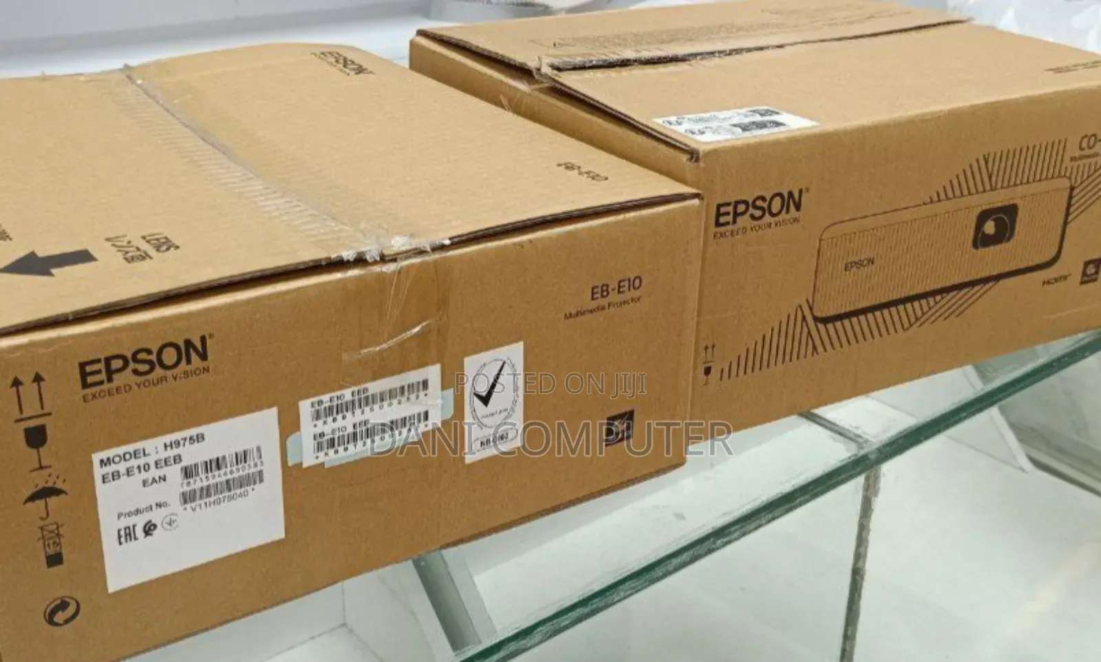 Brand New Packed With Cartoon Epson Projector Model : Co-W01 With