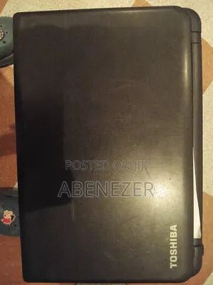 Laptop Toshiba Satellite C55 4GB Intel Core 3 HDD+SSD 512GB