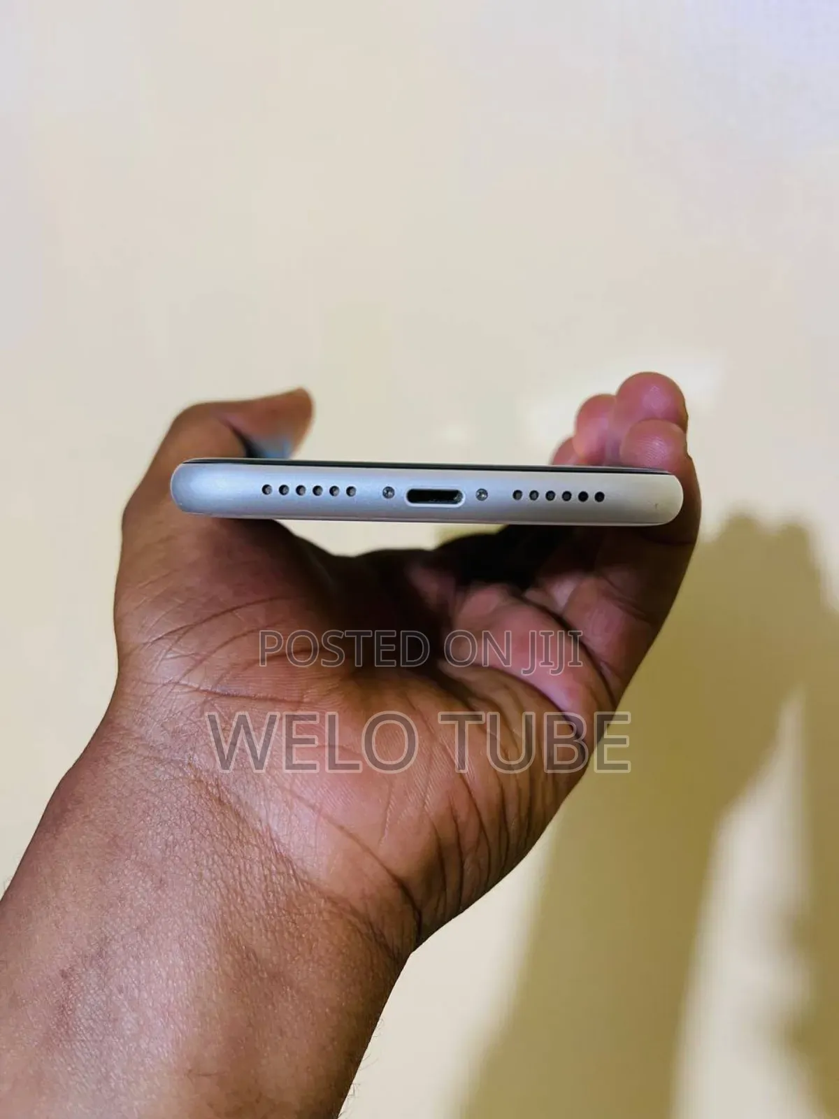 Apple iPhone XR 64 GB White