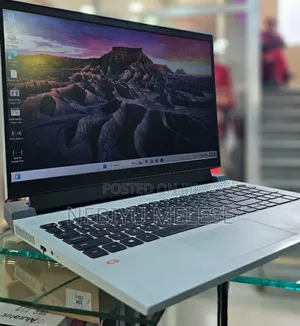 New Laptop Dell G15 5511 16GB Intel Core I7 SSD 512GB