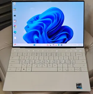 New Laptop Dell XPS 13 9320 32GB Intel Core I7 SSD 1T