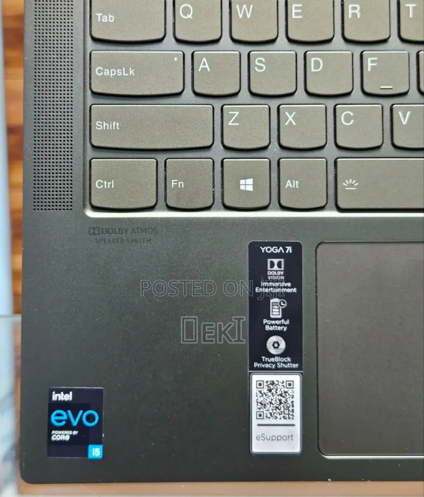 New Laptop Lenovo Yoga 7i 12GB Intel Core I7 SSD 512GB