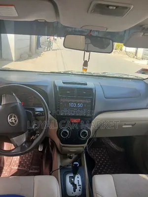 Toyota Avanza 2013 Black