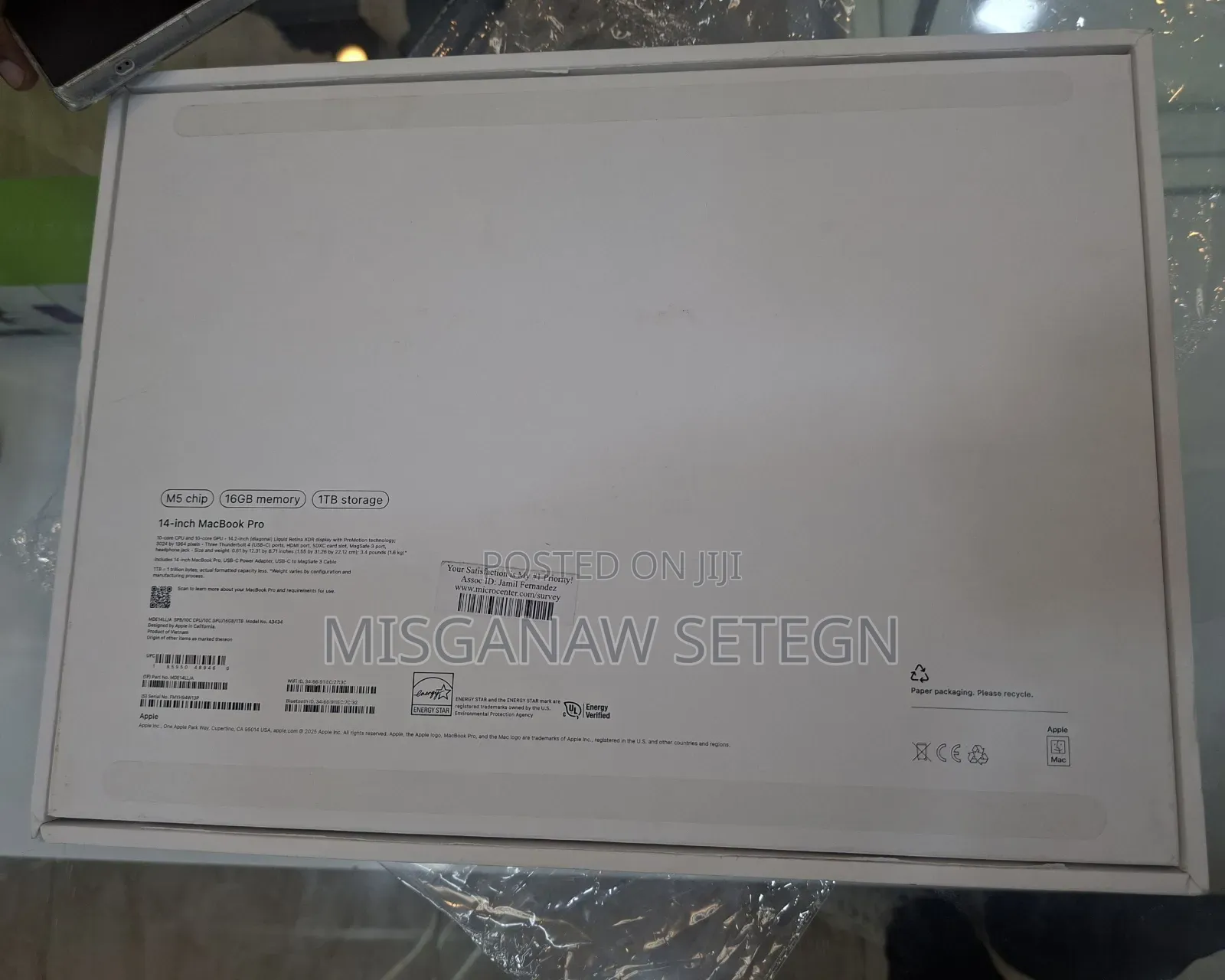 New Laptop Apple Macbook Pro 2025 M5 14-Inch 16GB Apple M5 SSD 1T