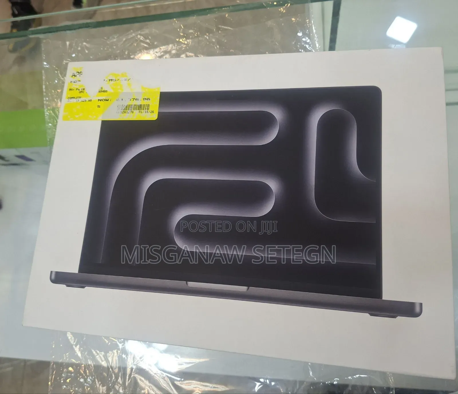 New Laptop Apple Macbook Pro 2025 M5 14-Inch 16GB Apple M5 SSD 1T