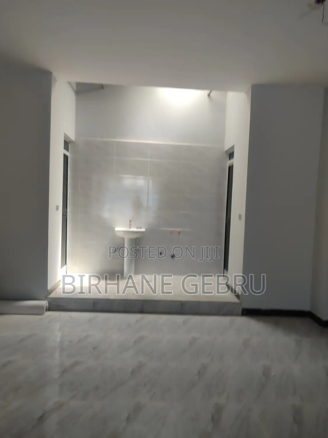 Shop Rent for Resturant Eletronics Foam and Other