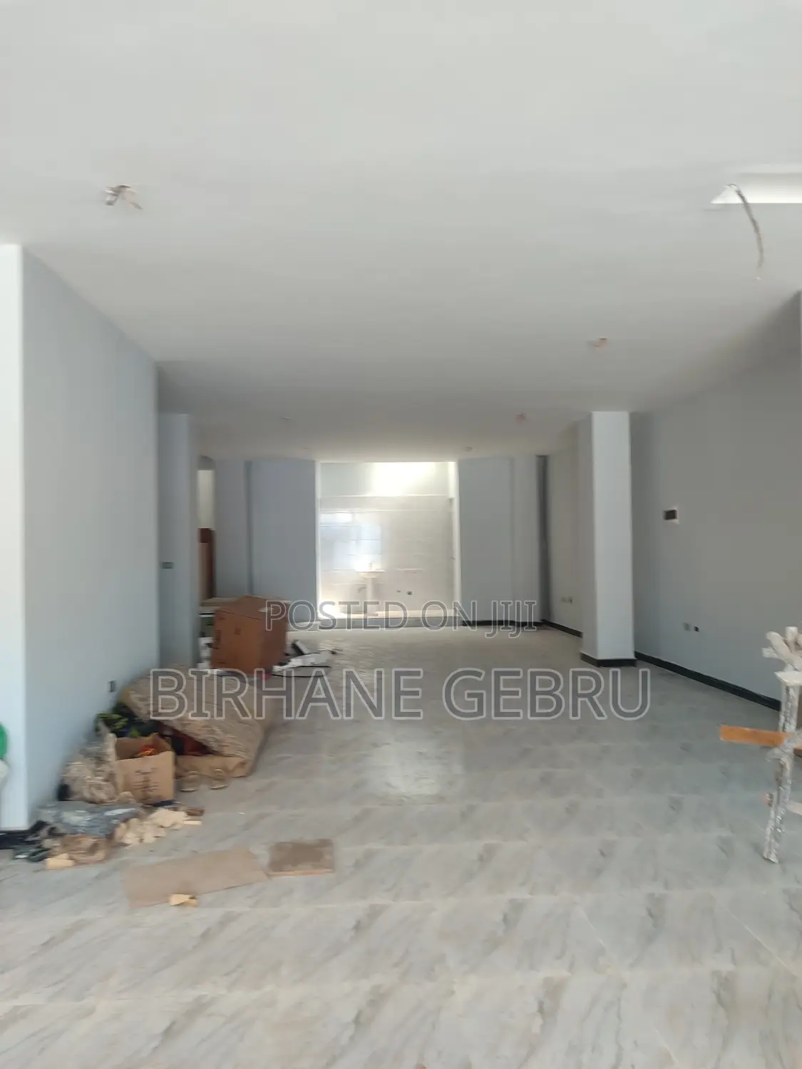 Shop Rent for Resturant Eletronics Foam and Other