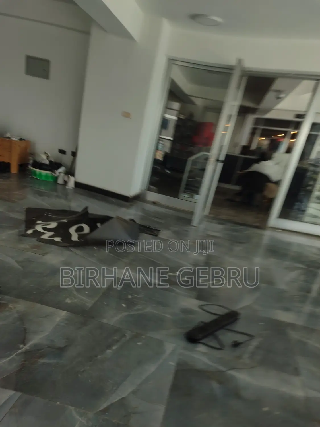 Space Rent for Bakery Cafe Ferniture Eletronics Show Room Other