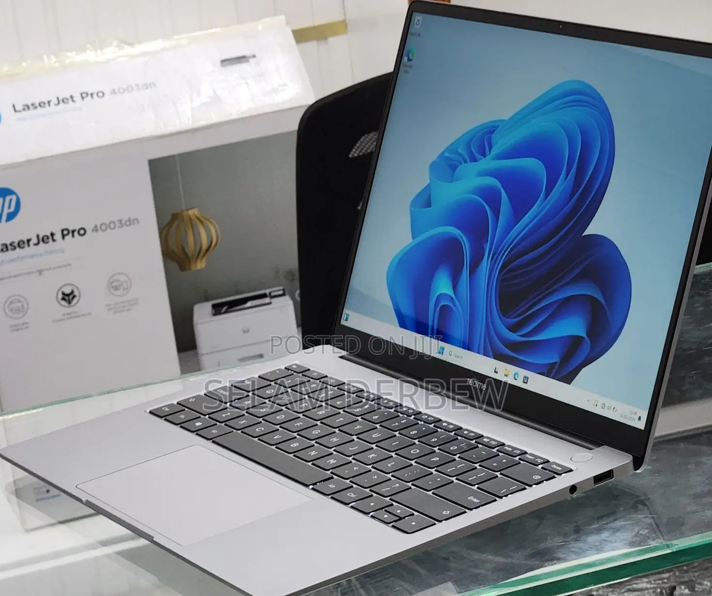 New Laptop 8GB Intel Core I5 SSD 512GB