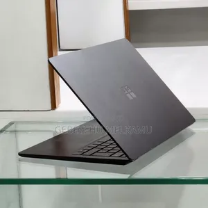 New Laptop Microsoft Surface 16GB Intel Core I7 SSD 512GB