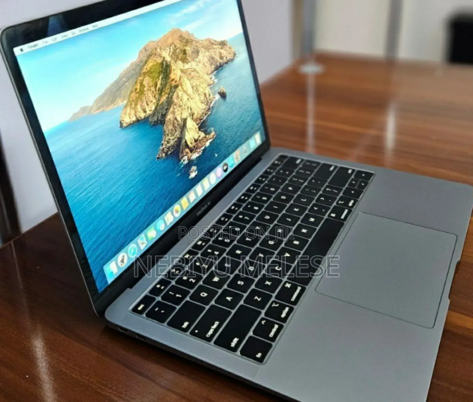 New Laptop Apple MacBook Air 2019 8GB Intel Core I5 SSD 128GB