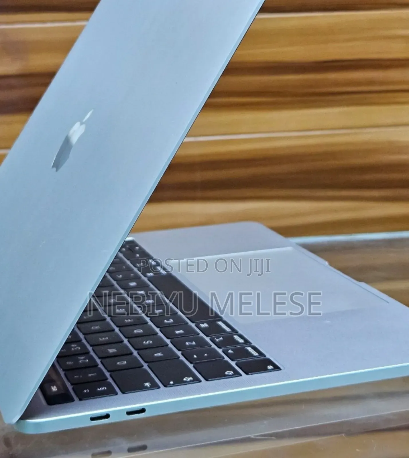 New Laptop Apple MacBook Air 2019 8GB Intel Core I5 SSD 128GB