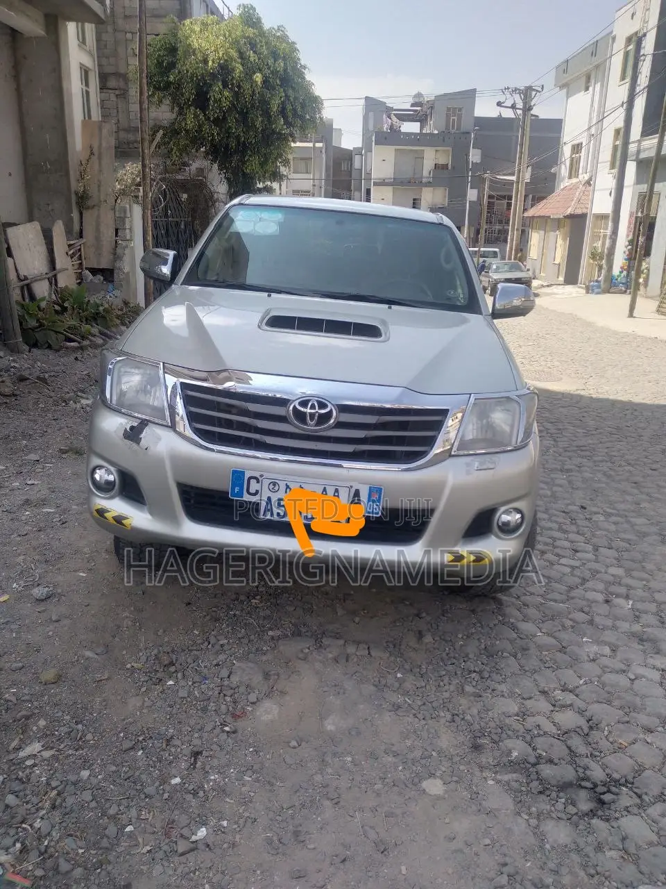 Toyota Hilux 2013 Gray