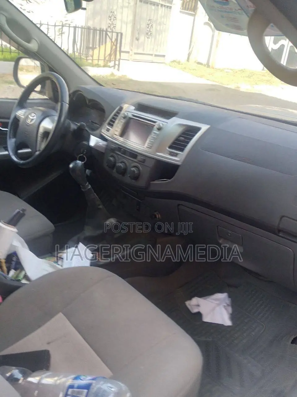 Toyota Hilux 2013 Gray