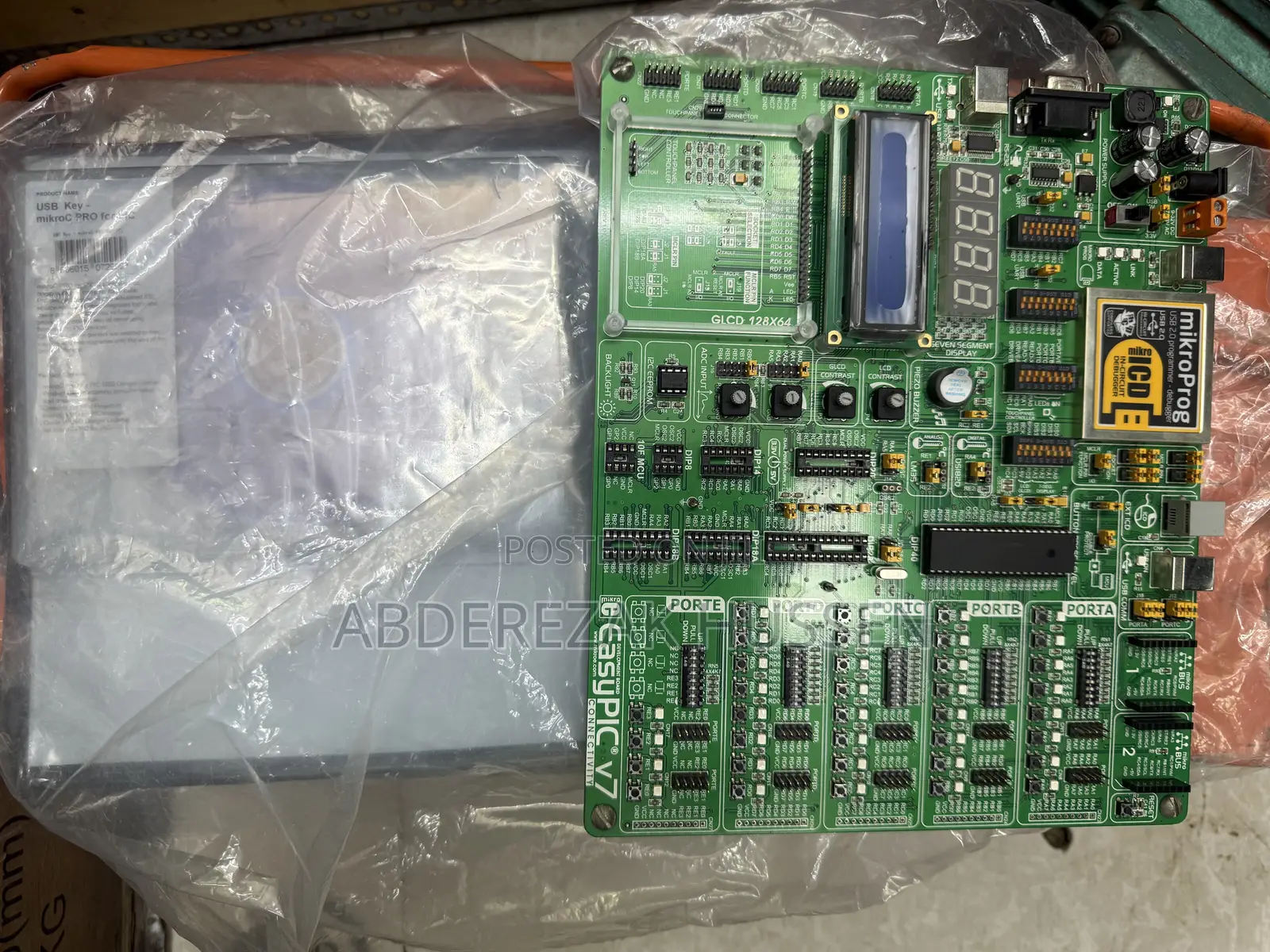 Mikroelektronika Easypic V7 Microcontroller Development Board