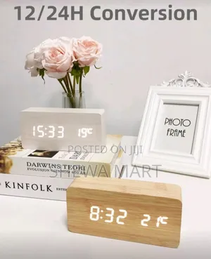 Intelligent Wooden Alarm Clock, Bedside Desk Clock, Home Electronic