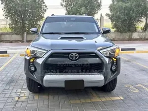 Toyota 4-Runner 2024 Gray