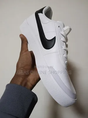 Nike Court Shot // Free Delivery