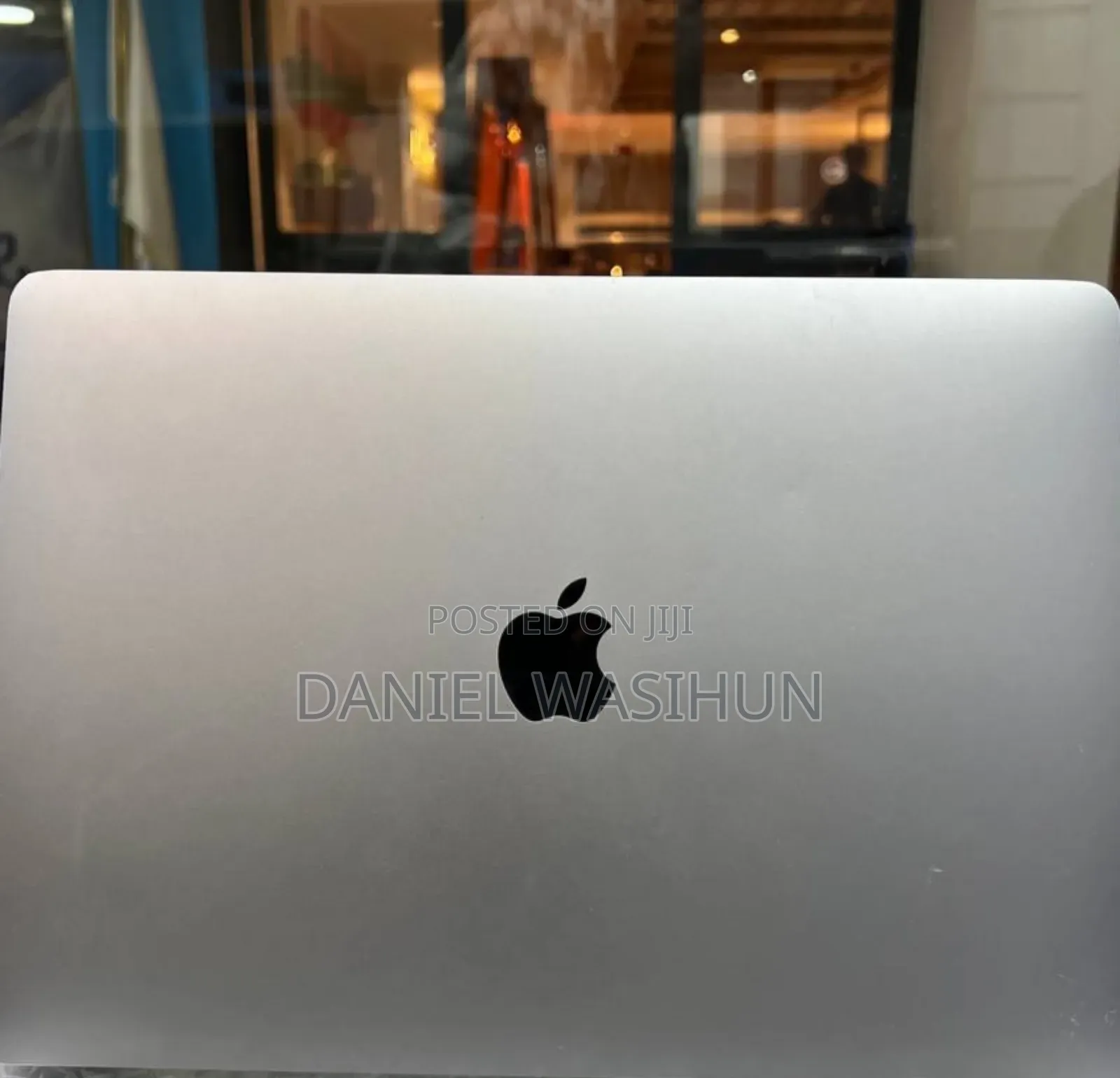 New Laptop Apple MacBook Pro 2019 8GB Intel Core I5 SSD 128GB