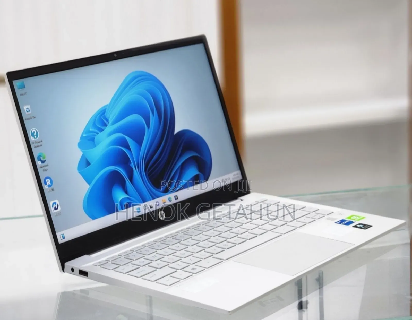 New Laptop HP Envy X360 16GB Intel Core I7 SSD 256GB