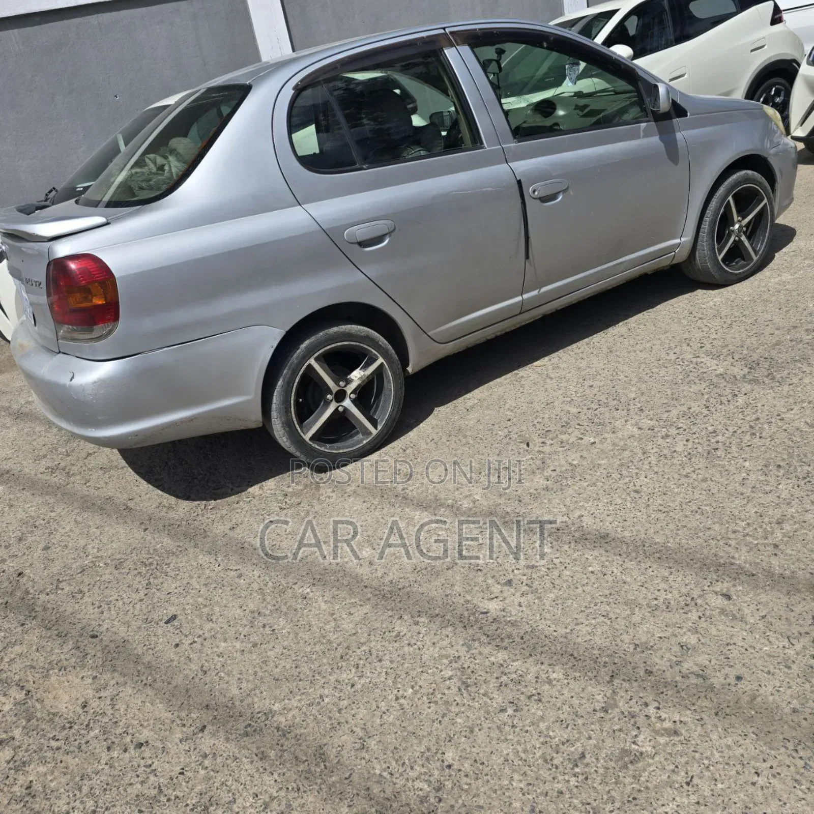 Toyota Platz 2005 Silver