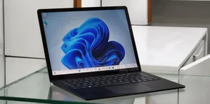 New Laptop Microsoft Surface Laptop 4 16GB Intel Core I7 SSD 512GB