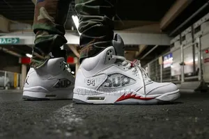 Air Jordan 5 Retro 'Hot Lava' Mid Boots Men's Shoes