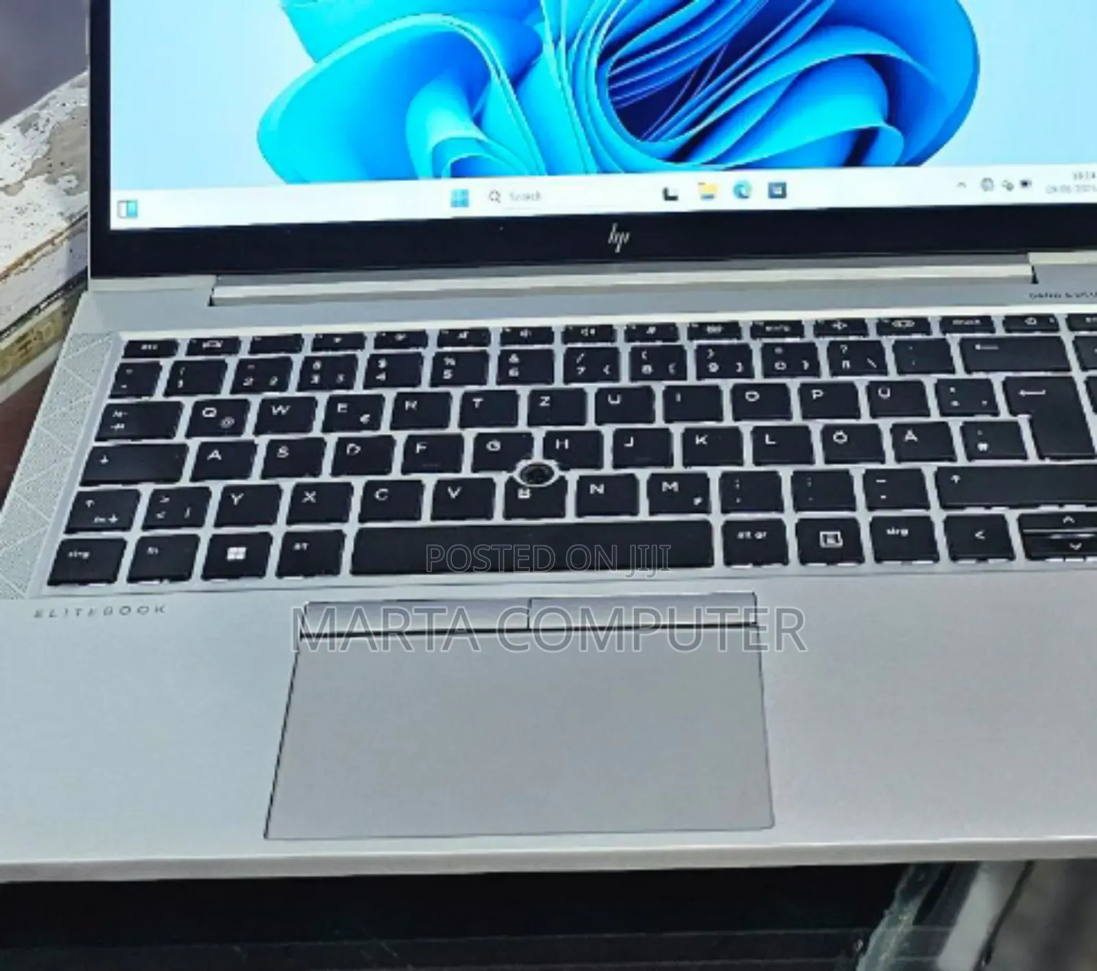 New Laptop HP EliteBook 840 G8 16GB Intel Core I5 SSD 512GB