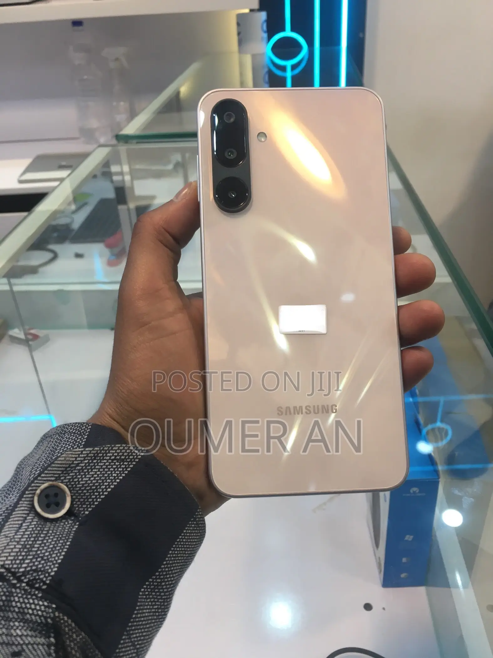 New Samsung Galaxy M17 5G 128 GB Rose Gold