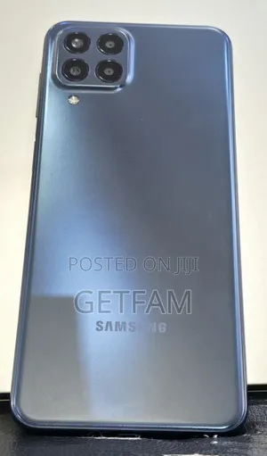 New Samsung Galaxy M33 128 GB Silver