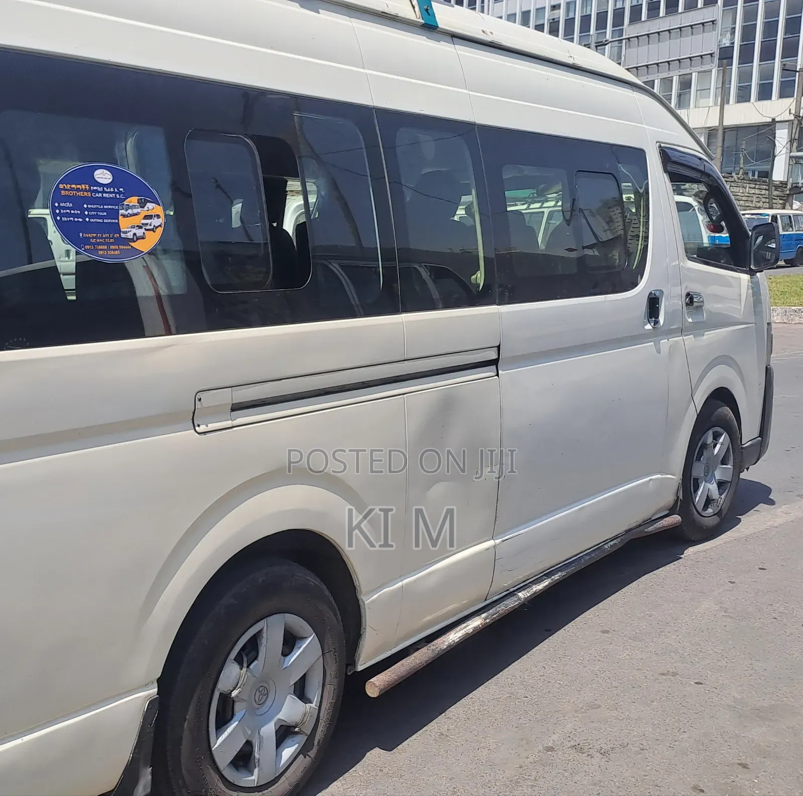 Toyota HiAce 2015 White