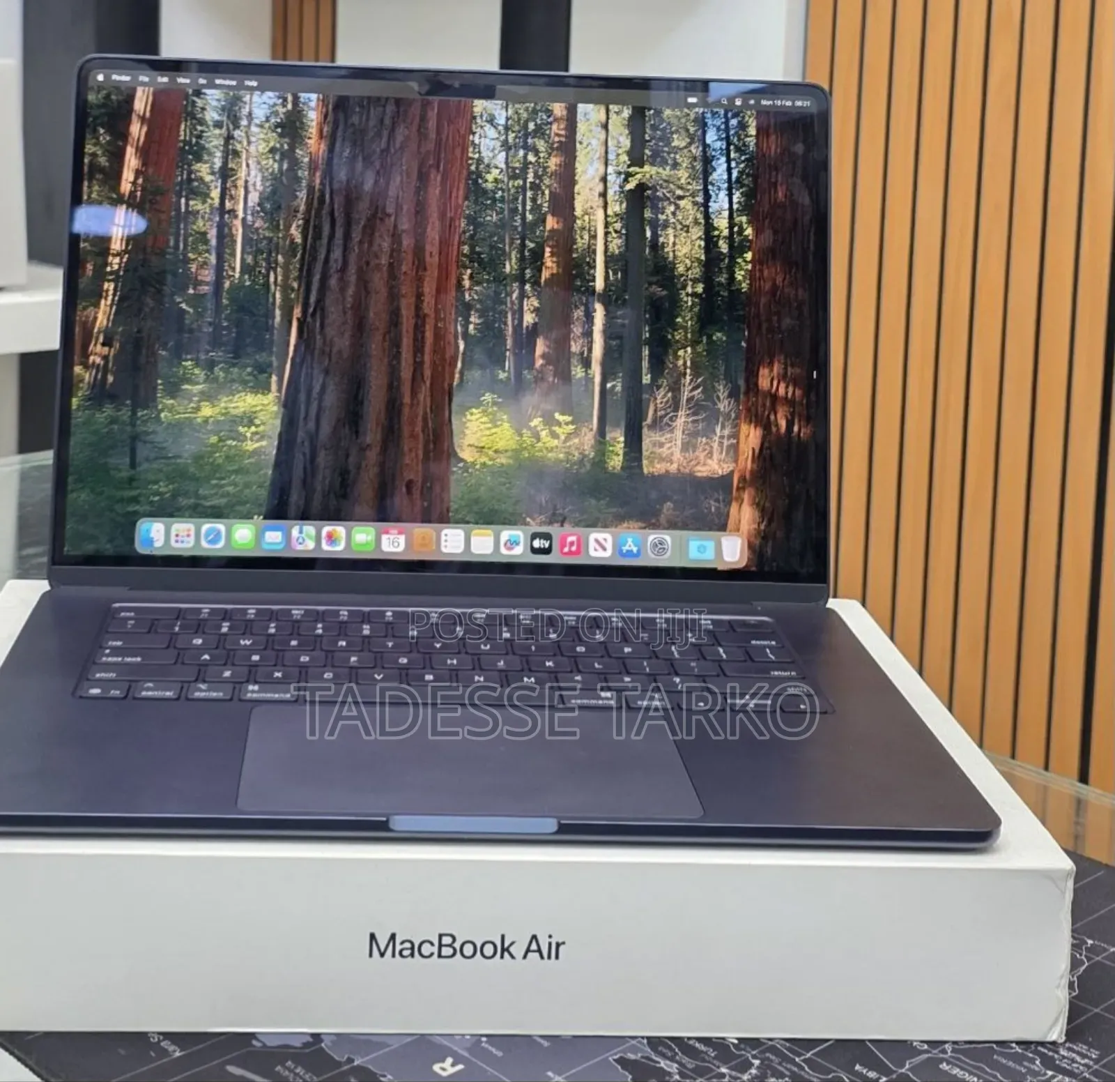 New Laptop Apple MacBook Air 2025 M4 15-Inch 16GB Apple M4 SSD 256GB