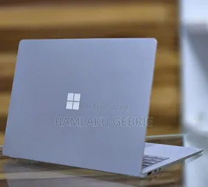 New Laptop Microsoft Surface 16GB Intel Core I7 SSD 256GB