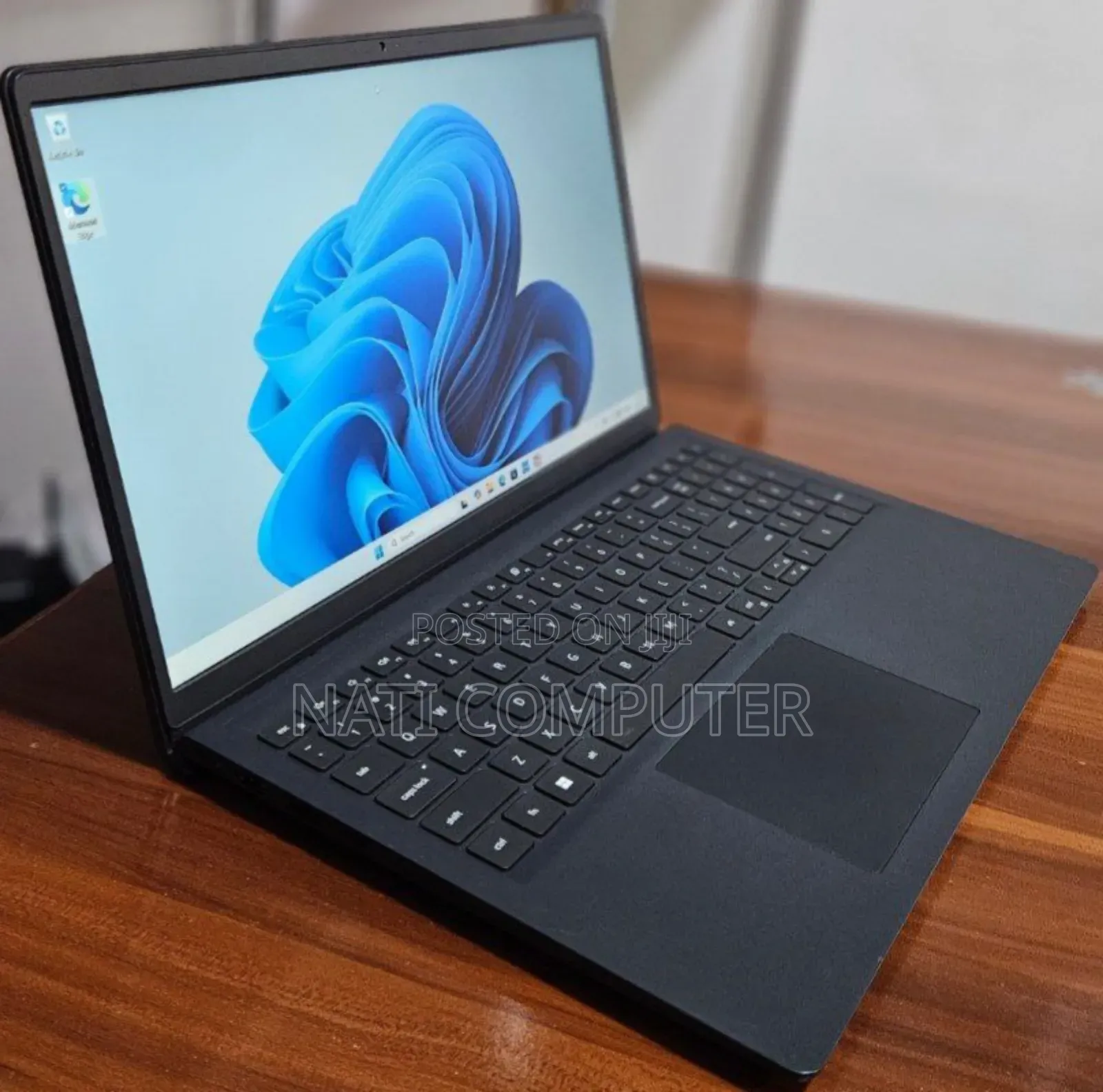 New Laptop Dell Inspiron 15 16GB AMD Ryzen 7 SSD 512GB