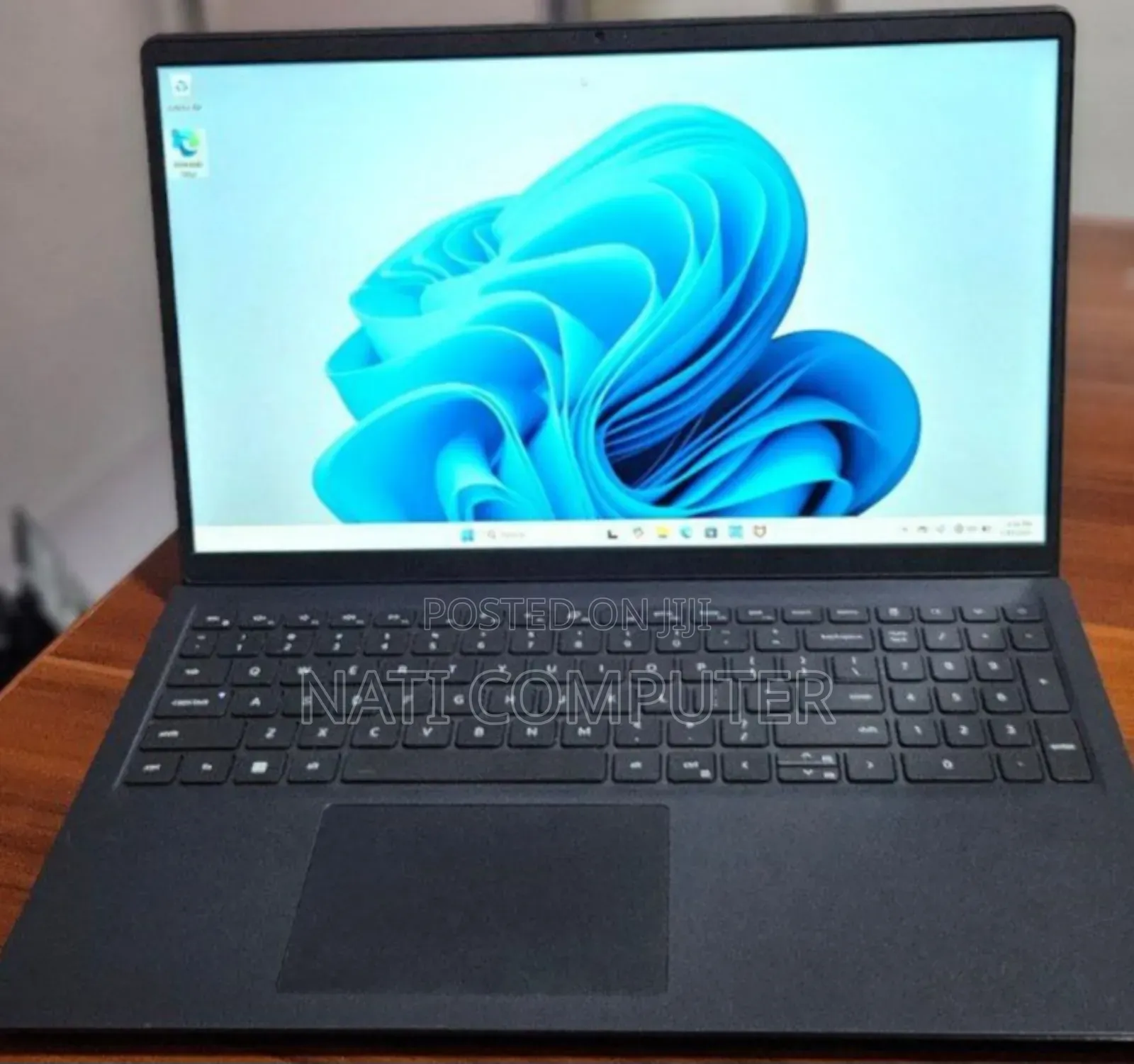 New Laptop Dell Inspiron 15 16GB AMD Ryzen 7 SSD 512GB