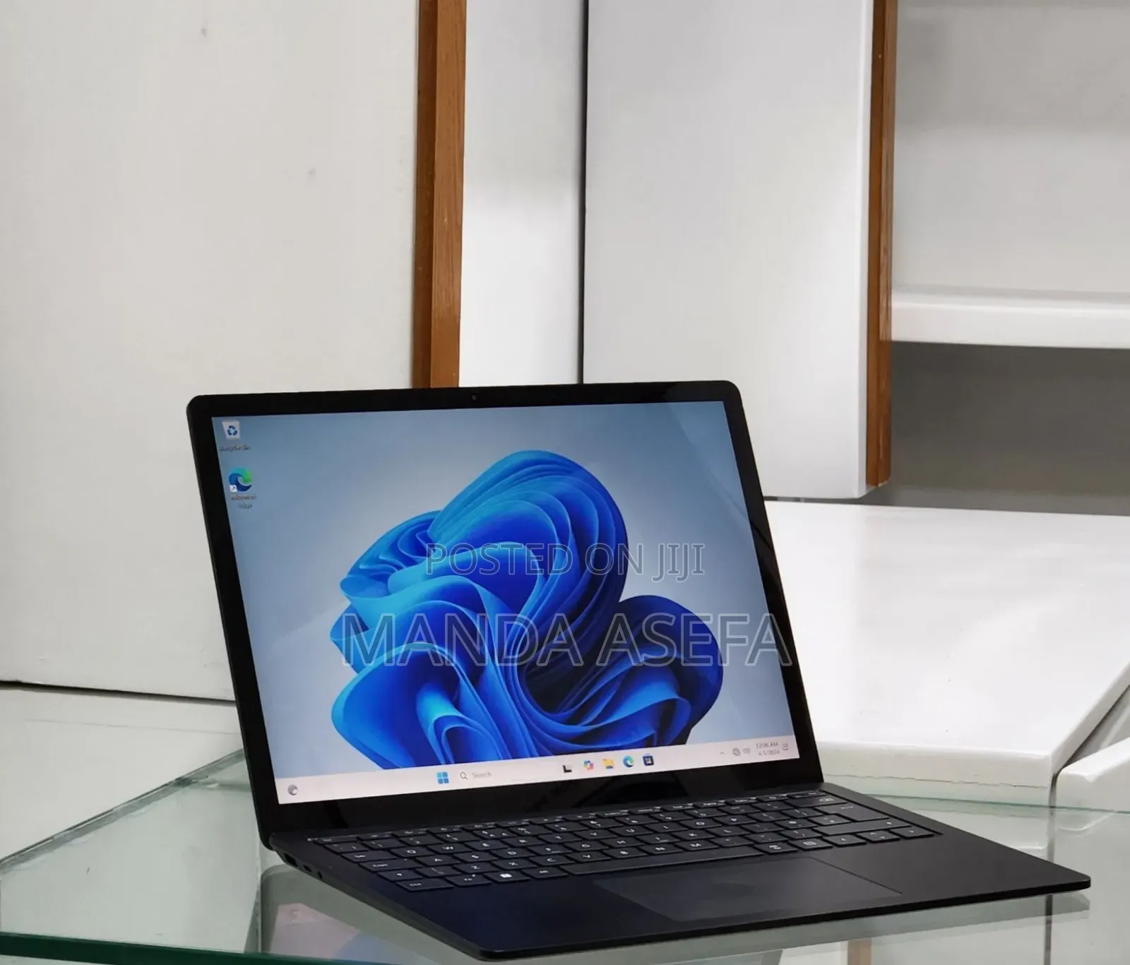 New Laptop Microsoft Surface 16GB Intel Core I7 SSD 512GB