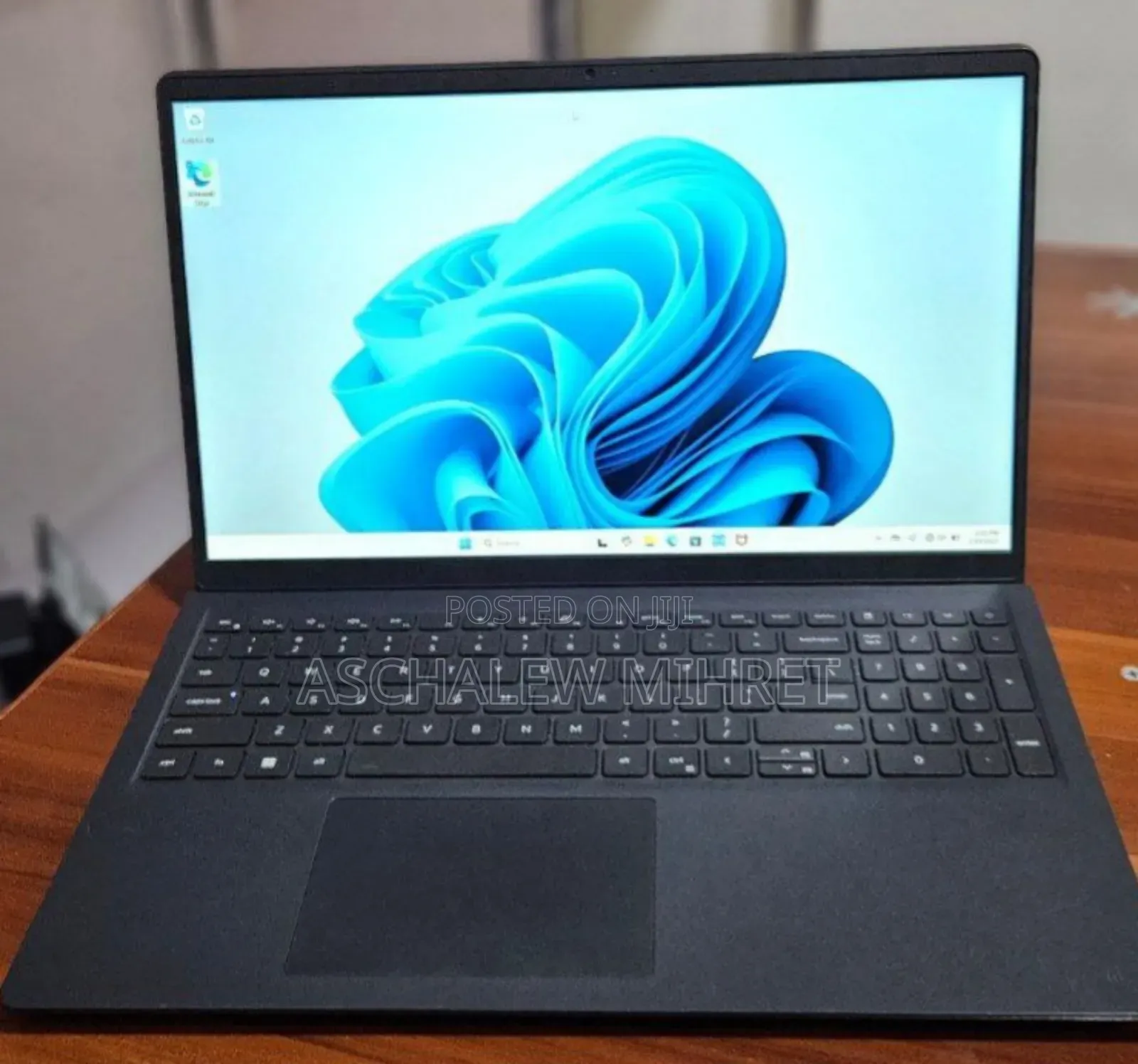 New Laptop Dell Inspiron 15 16GB AMD Ryzen 7 SSD 512GB