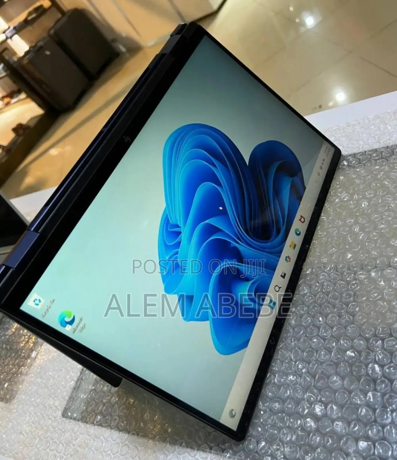 New Laptop HP OmniBook X Flip 14" 16GB Intel Core Ultra 7 SSD 1T